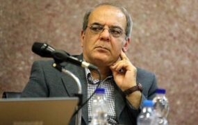 طعنه عباس عبدی به میرسلیم؛ دادگاه پسرت چند روز طول کشید؟