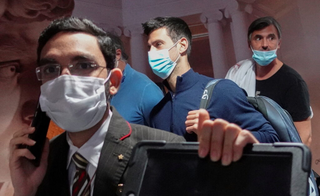 اخراج جوکوویچ از استرالیا به دلیل مخالفت با تزریق واکسن کرونا