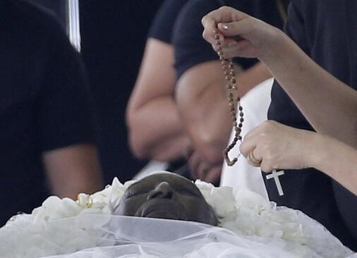 مراسم تشییع "پله" اسطوره فوتبال برزیل و جهان در استادیوم تیم باشگاهی سانتوس در برزیل