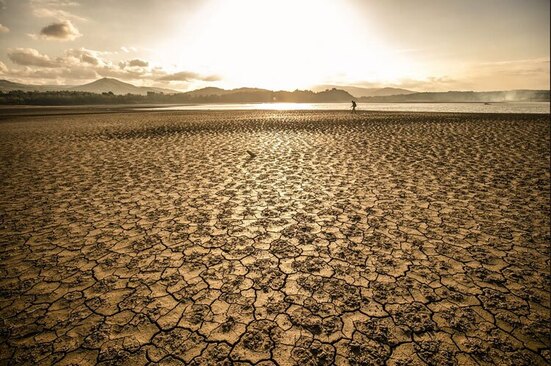 خشک شدن بستر یک سد در تونس