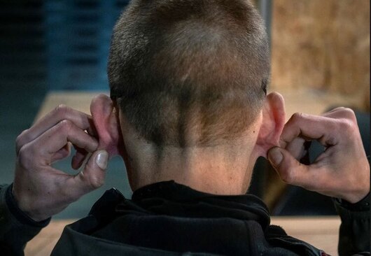 دیدنی های امروز؛ از سال نو چینی تا جنگ اوکراین آندری شهروند 35 ساله در شهر خرسون اوکراین در مصاحبه با خبرنگار رویترز