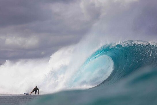 موج سواری در سواحل هاوایی