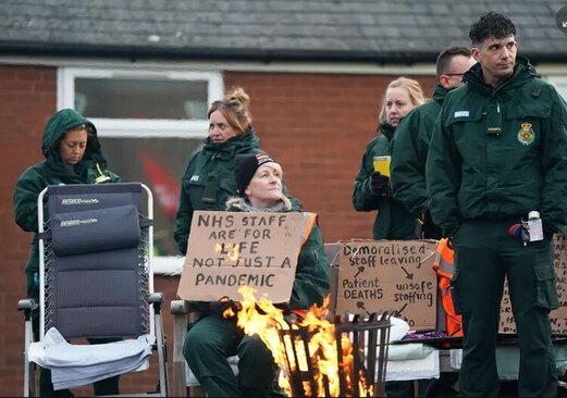 اعتصاب رانندگان آمبولانس در انگلیس