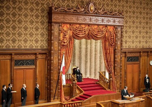 امپراتور ژاپن در جلسه افتتاحیه پارلمان این کشور