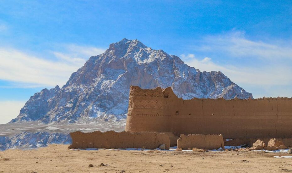 اِرنان قلعه‌ای خشتی و باشکوه در دل کویر