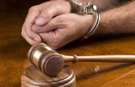 بازداشت یک تبعه آلمانی هنگام گرفتن عکس از تاسیسات نفتی امیدیه بازداشت تبعه المانی