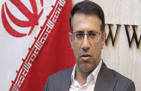 نمی توانید خودرو تولید کنید ساخت خودرو را به سپاه بدهید حسین زاده
