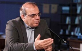 دور وزارت ارشاد را خط بکشید
