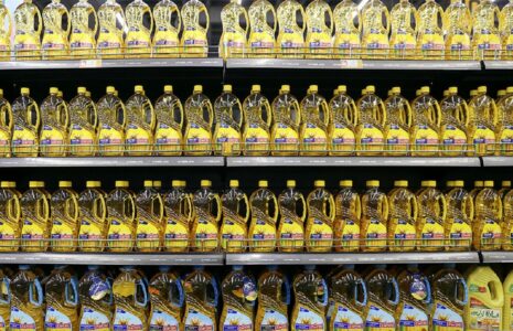 کاهش قیمت روغن در بازار رئیس اتحادیه سوپرمارکت داران