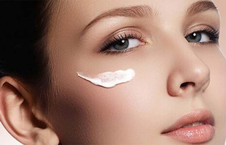 رفع گودی زیر چشم با دو روغن طبیعی رفع گودی زیر چشم با دو روغن طبیعی