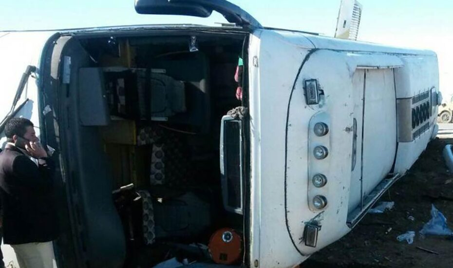 واژگونی اتوبوس مسافربری