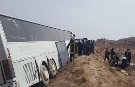 ۴۰ مصدوم در واژگونی اتوبوس