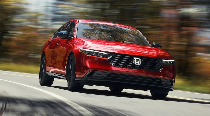 مقایسه هیوندا سوناتا و هوندا آکورد/تقابل سدانهای میان سایز شرقی هیوندا سوناتا