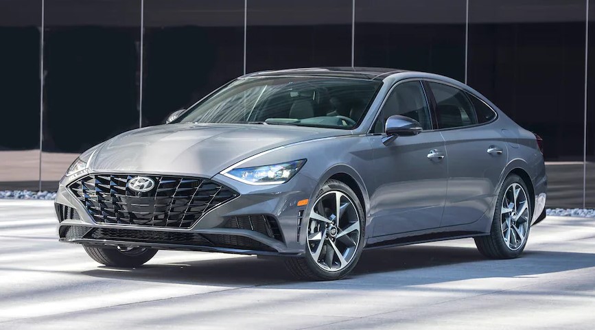 مقایسه هیوندا سوناتا و هوندا آکورد/تقابل سدانهای میان سایز شرقی هیوندا سوناتا