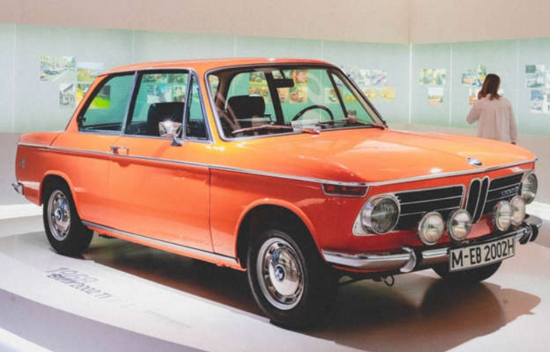 10 خودرویی که حس نوستالوژی به فرد منتقل میکنند نوستالوژی