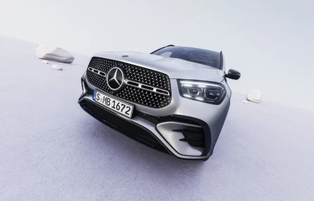 مرسدس و معرفی شاسی بلند GLE 400e هیبریدی 4MATIC