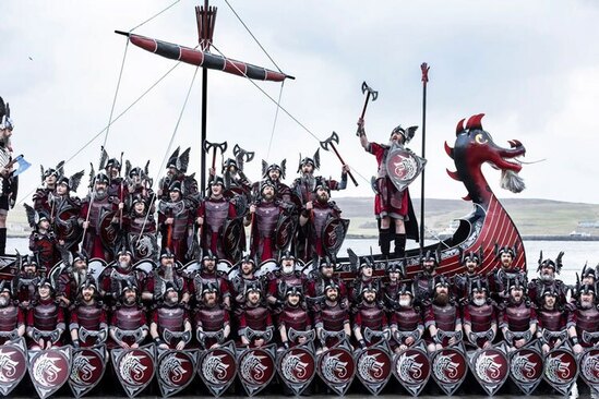 دیدنی های امروز؛ از سالمرگ گاندی تا نجات پناهجویان آفریقایی جشنواره وایکینگ ها در اسکاتلند