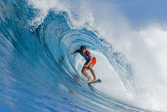 موج سواری در سواحل هاوایی