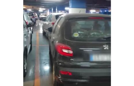 احتکار خودروهای صفر پلاک شده پارکینگ عمومی