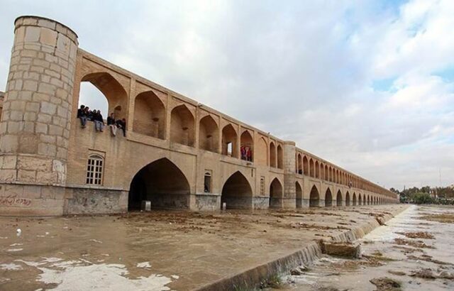رودخانه زاینده‌رود اصفهان