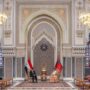 دستور جدید سلطان عمان برای تجارت با ایران کاخ پادشاه عمان با تزئینات ایرانی
