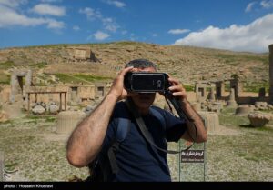 مسافران نوروزی در تخت جمشید و نقش رستم