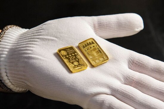 ضرب شمش طلای 20 گرمی کعبه توسط ضرابخانه سلطنتی انگلیس به مناسبت ماه رمضان