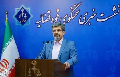 توضیحات ستایشی درباره ضرب‌وشتم یک خانم