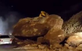 ریزش کوه در جاده آستارا - نمین