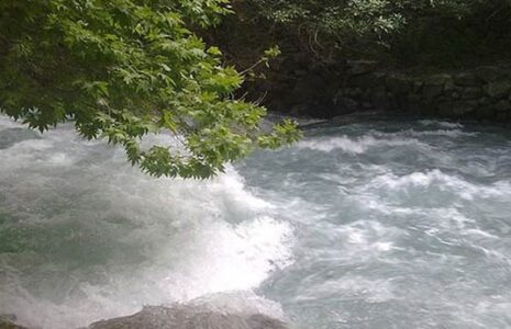 به رودخانه‌ها نزدیک نشوند