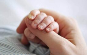 نجات جان کودک با واکنش به موقع مادر