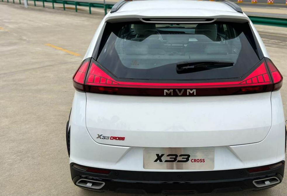 هر آنچه که باید درباره ام وی ام ایکس 33 کراس بدانید ایکس 33 کراس