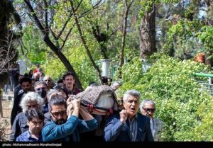 تصاویری از مراسم خاکسپاری مرحوم کیومرث پوراحمد