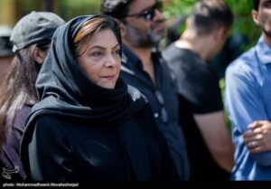 تصاویری از مراسم خاکسپاری مرحوم کیومرث پوراحمد
