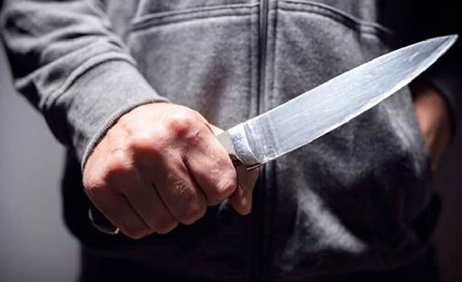 حمله با چاقو به یک طلبه در رشت
