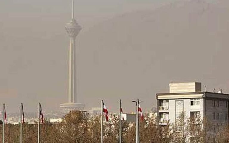 خیزش گردوخاک در تهران