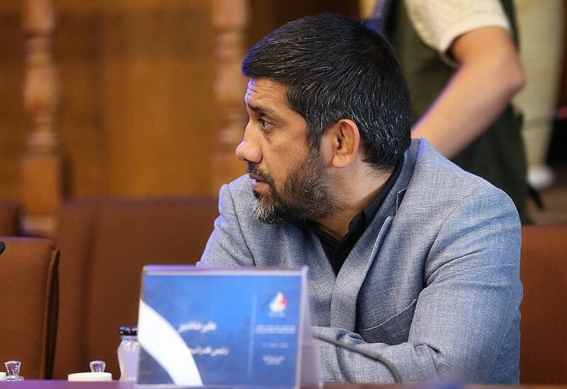 دبیر