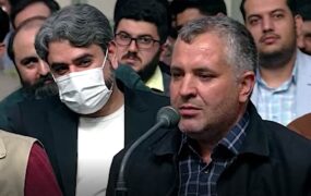 شعرخوانی طنز مسلم حسن‌شاهی‌راویز در دیدار با رهبر