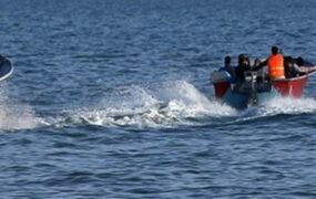 نجات ۱۱ گردشگر در قایق غیر مجاز