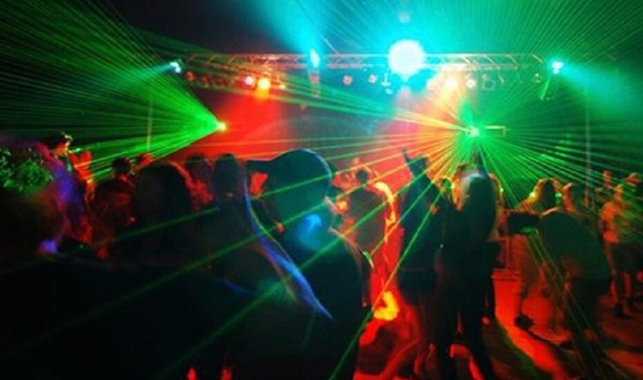 17 زن و مرد خانه فساد بازداشت