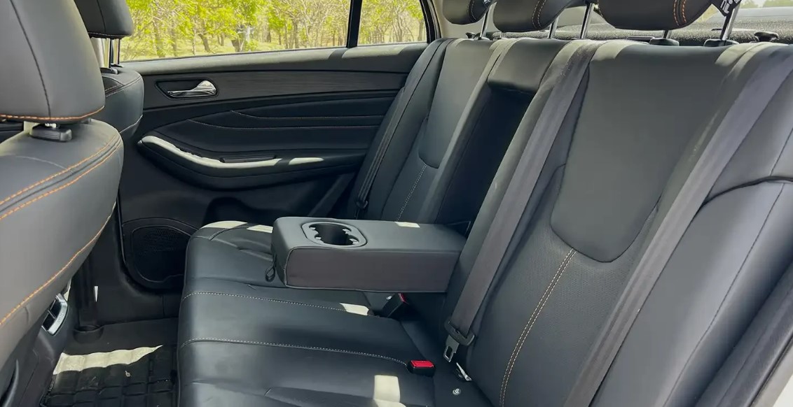 آشنایی با آریزو 5 اسپرت، مونتاژی قدرتمند و کوچک مدیران خودرو آریزو 5 اسپرت