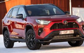 تویوتا RAV4