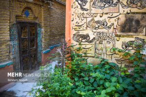 کوچه گالری نارنجستان قوام شیراز