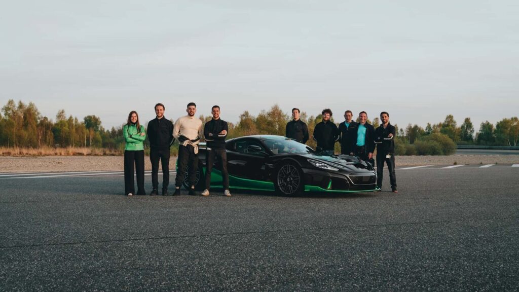 جابجایی 23 رکورد با ماشین استثنایی ریماک نورا