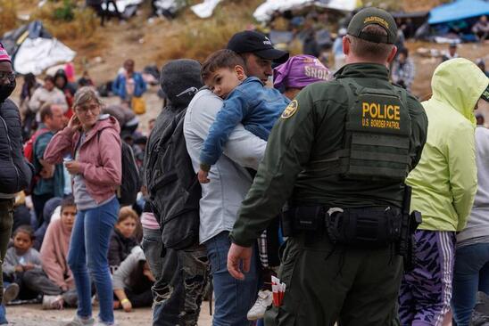 "ای جین کارول " شاکی ترامپ بابت اتهام تجاوز جنسی پس از صدور رای دادگاه علیه ترامپ