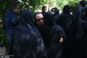 خاکسپاری حسین زمان در قطعه هنرمندان