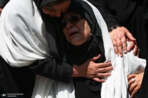 خاکسپاری حسین زمان در قطعه هنرمندان