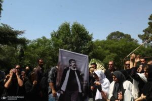خاکسپاری حسین زمان در قطعه هنرمندان