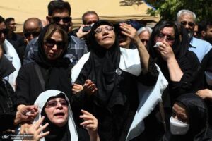 خاکسپاری حسین زمان در قطعه هنرمندان