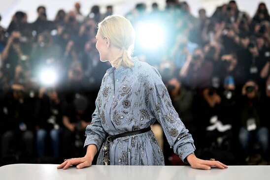 "کیت بلانشت" (هنرپیشه معروف استرالیایی) در هفتادوششمین جشنواره بین المللی فیلم کن فرانسه